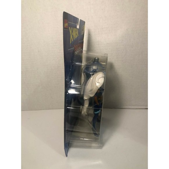 Marvel Comics X-MEN "STORM" Robot Fighters - action figure 1997 Toy Biz NEW MIP - Picture 2 of 3